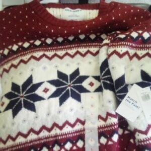 Old Navy Men's Burgundy and Cream Crewneck Sweater